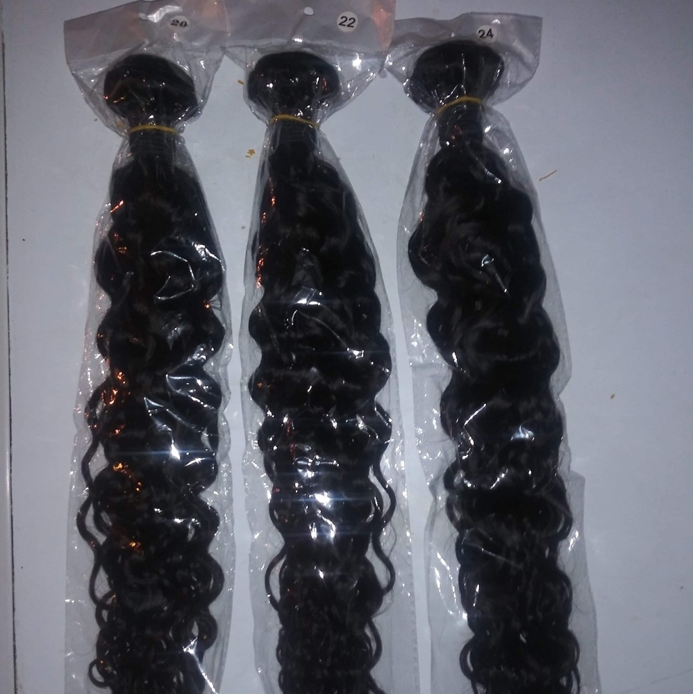 Wet and wavy Peruvian hair